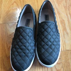 Olive green Steve Madden slip ons
